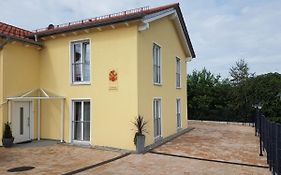 Gaestehaus Staudenschloss